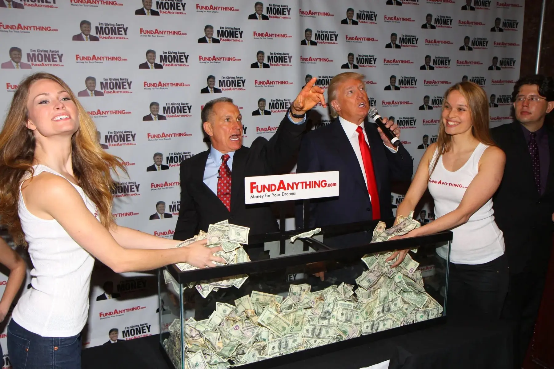 特朗普与赞克合作不断，赞克涉足Meme币却异常低调