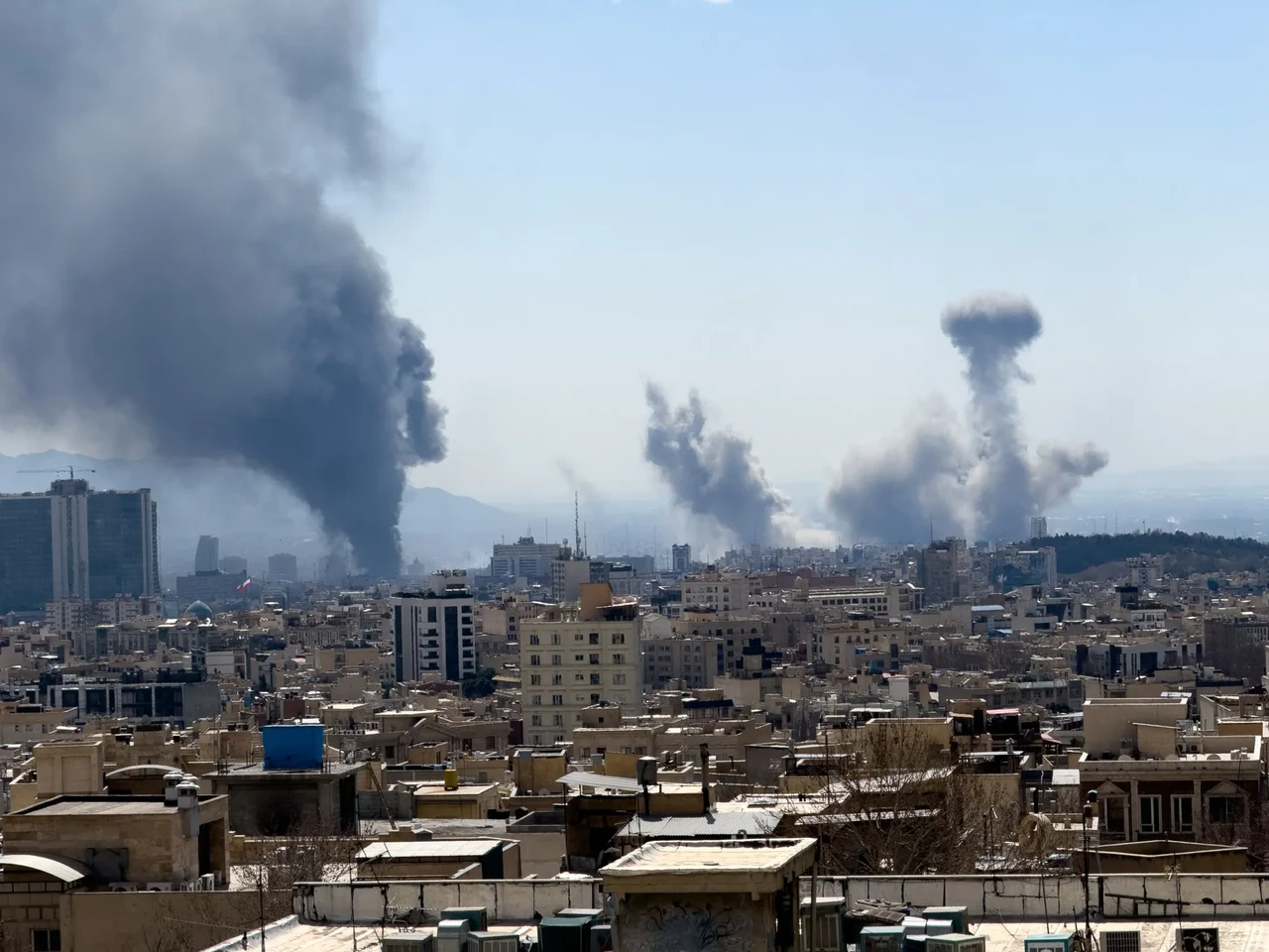 伊朗导弹致亚马逊数据中心受损，Claude全球宕机咋回事？