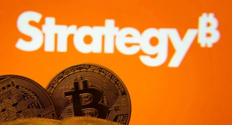 持有84万枚比特币的公司有多猛？Strategy的BTC战略全解析